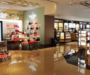 赴日本免稅店、酒店工作人員